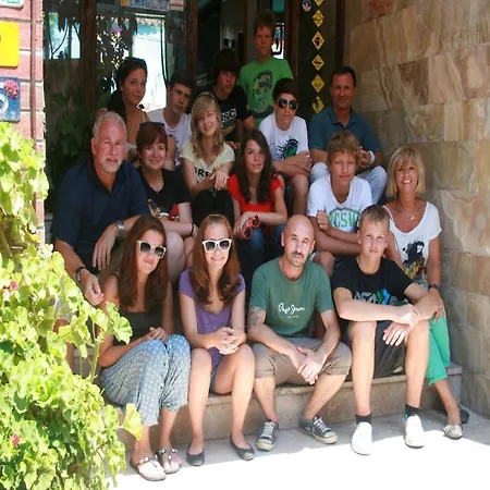 Efesian Center - Harbour Bed and Breakfast Κουσάντασι