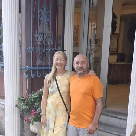 Efesian Center - Harbour Bed and Breakfast