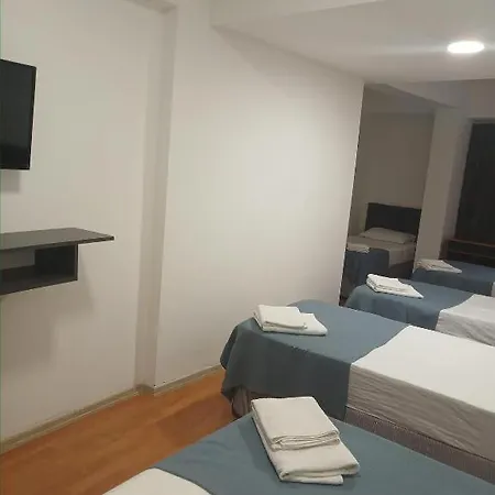 Efesian Center - Harbour Bed and Breakfast 3*