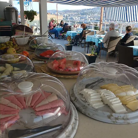 Bed & Breakfast Efesian Center - Harbour 3*