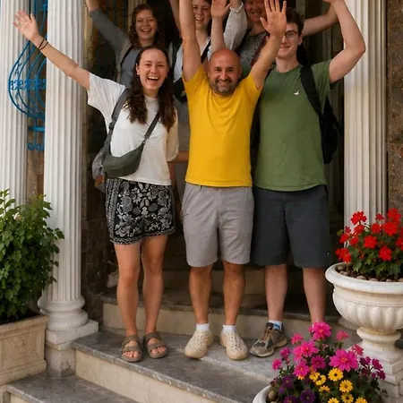 Efesian Center - Harbour Bed and Breakfast Κουσάντασι